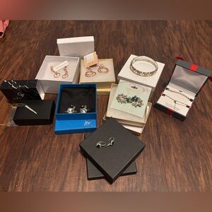 Assorted Jewelry Collection - 8 pieces!